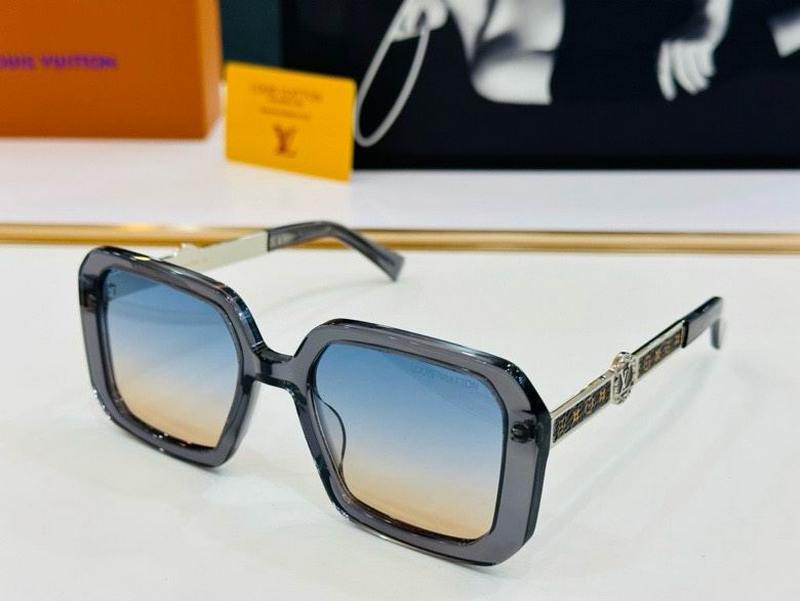 LV Sunglasses 541